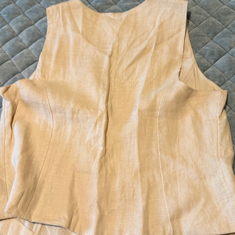 Women’s JCrew Vest - Picture 3 of 4